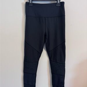 ZYIAWomen’s Black Leggings